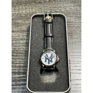 Women's New York Yankees Player Series Analog Watch Genuine Leather Strap